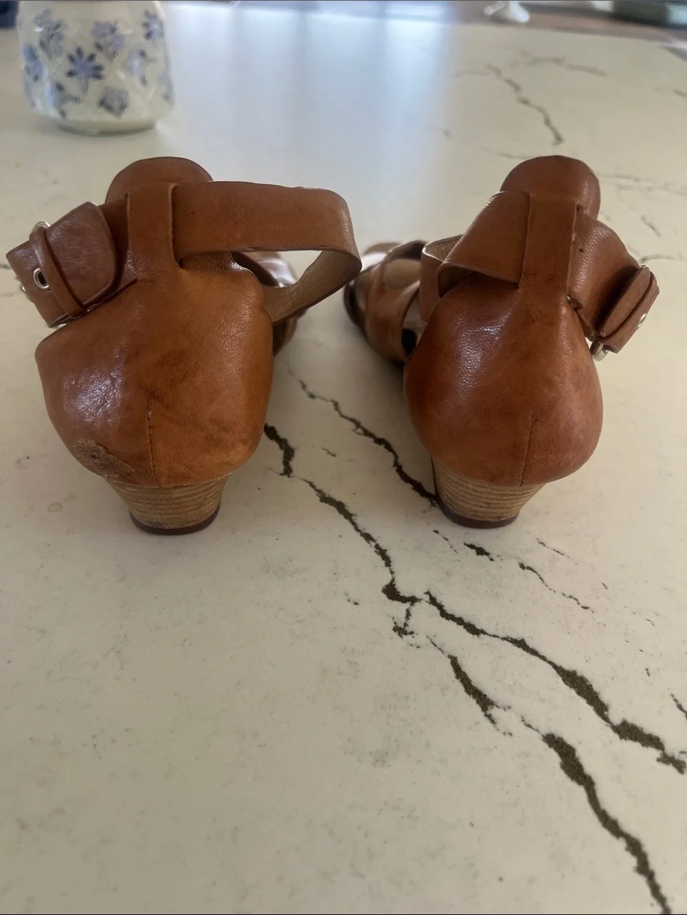 Sofft Vera Luggage Oyster Leather Crisscross Wedge Sandals. Size 8. Very cute!